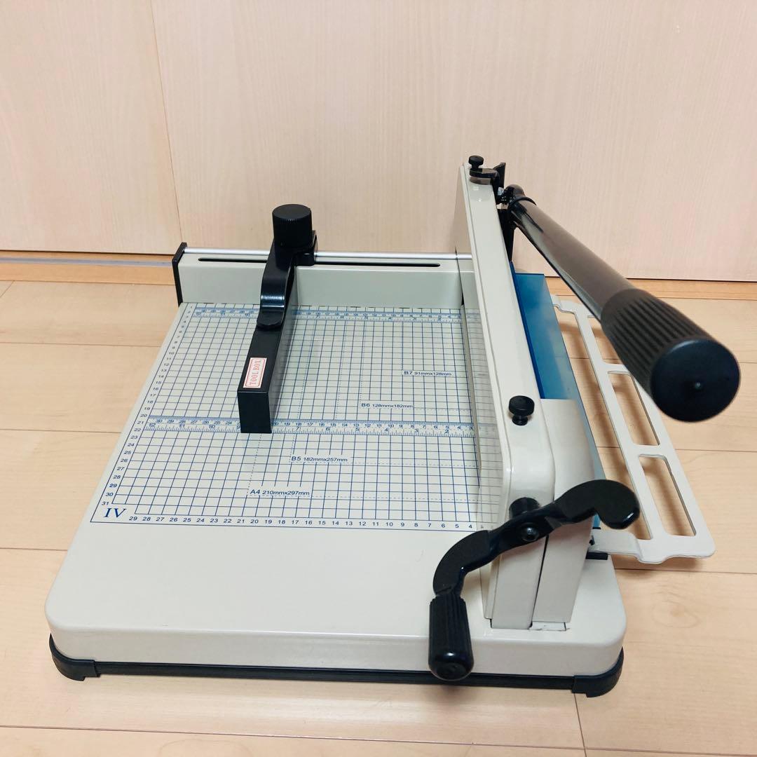 【極美品】ダイシン商事 大型裁断機 DS-858A4 業務用 ペーパーカッター