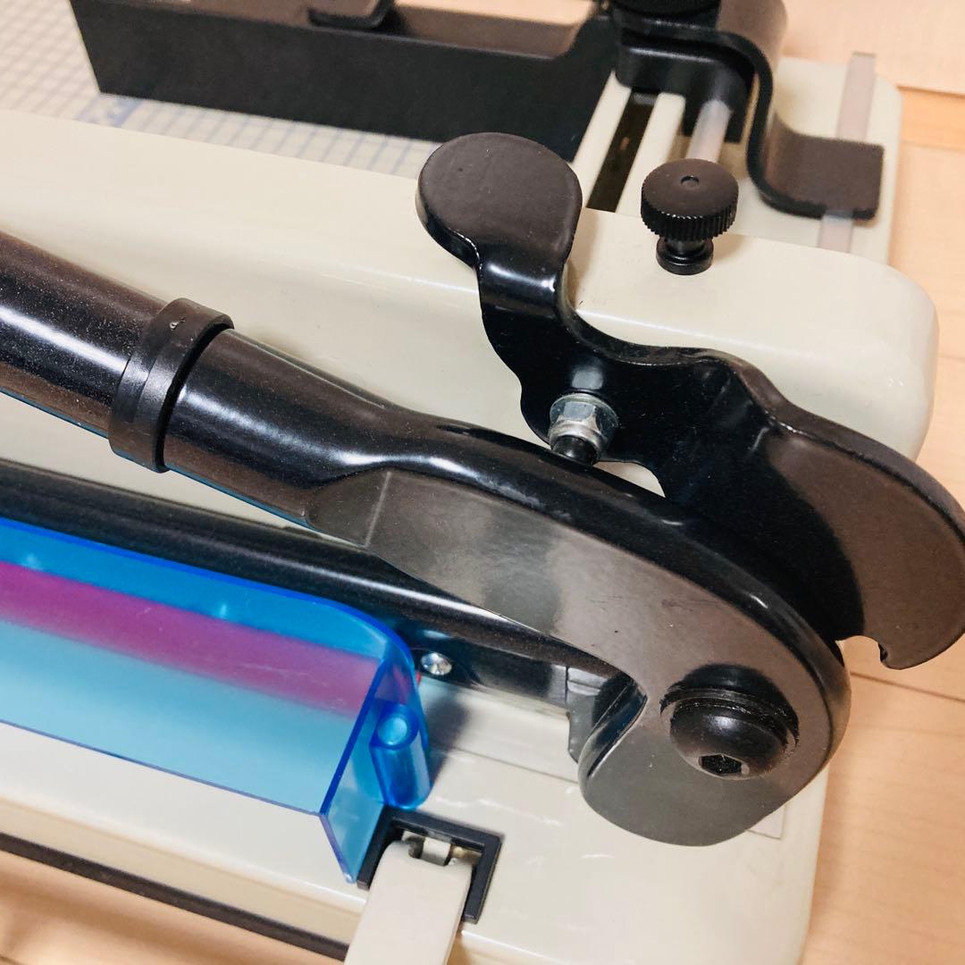 【極美品】ダイシン商事 大型裁断機 DS-858A4 業務用 ペーパーカッター