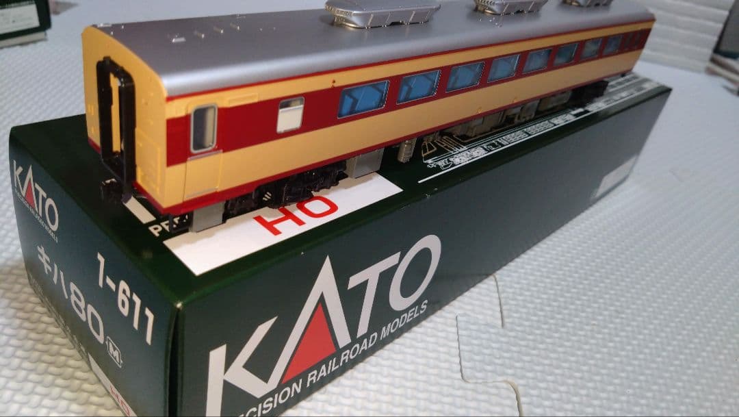 HOゲージ KATO キハ80(M付)(M無).81.82 4両セット　中古車両