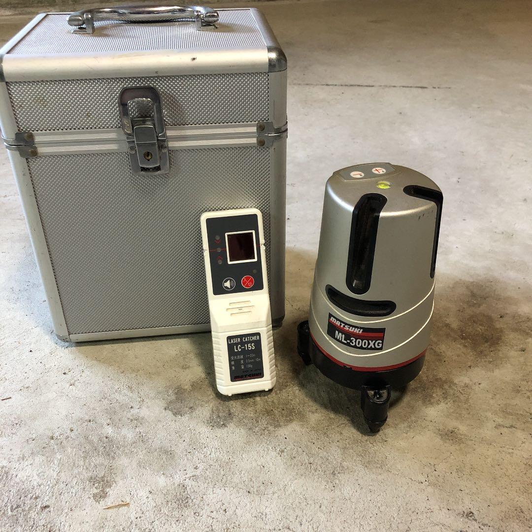 国産　レーザー墨出し器