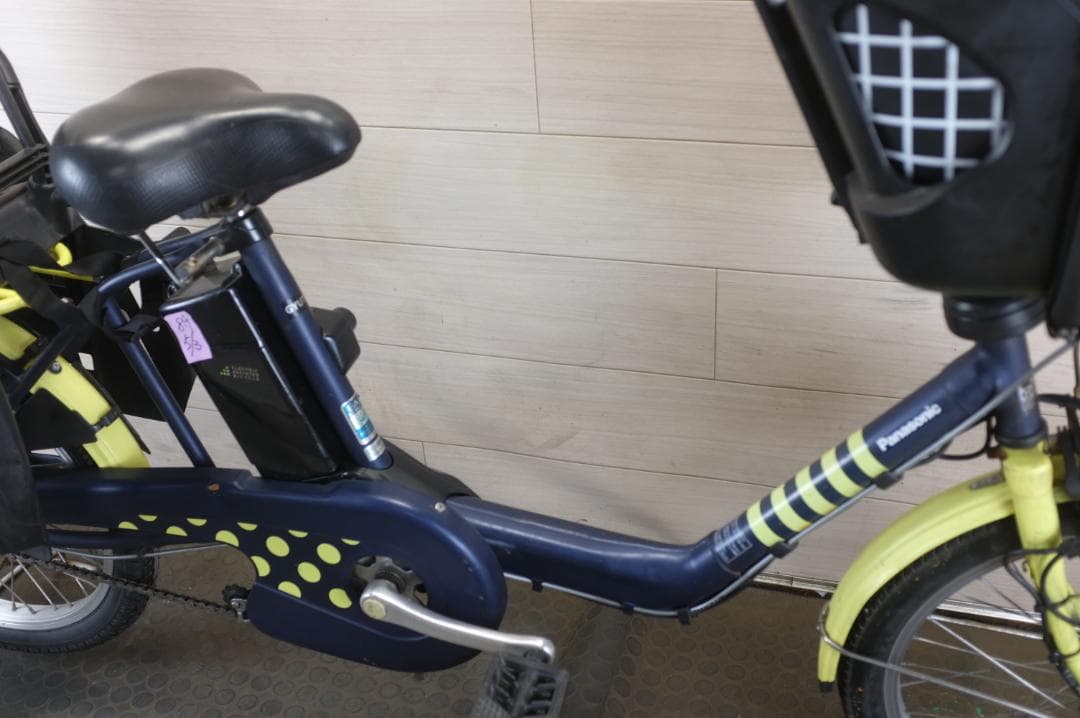 パナソニック ギュット 20インチ　3段　8.9Ah（3点灯）充電器あり