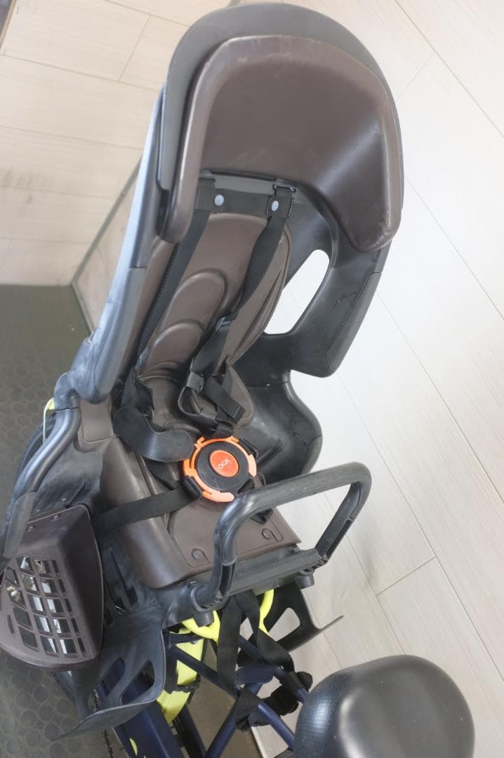 パナソニック ギュット 20インチ　3段　8.9Ah（3点灯）充電器あり