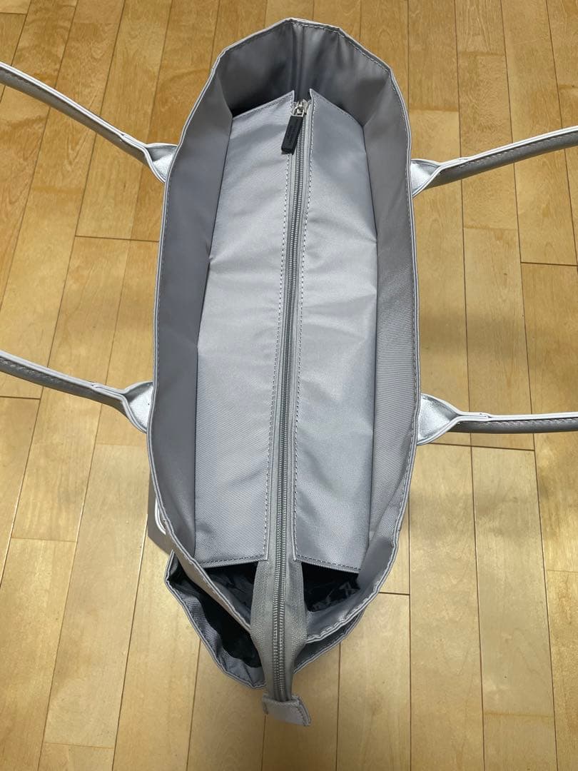 MASTER BUNNY EDITION シルバー トートバッグ/ボストンバッグ