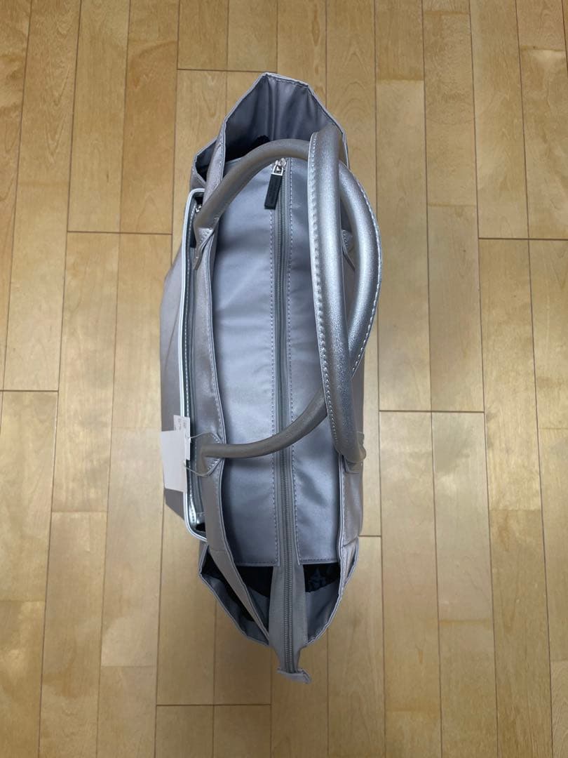 MASTER BUNNY EDITION シルバー トートバッグ/ボストンバッグ