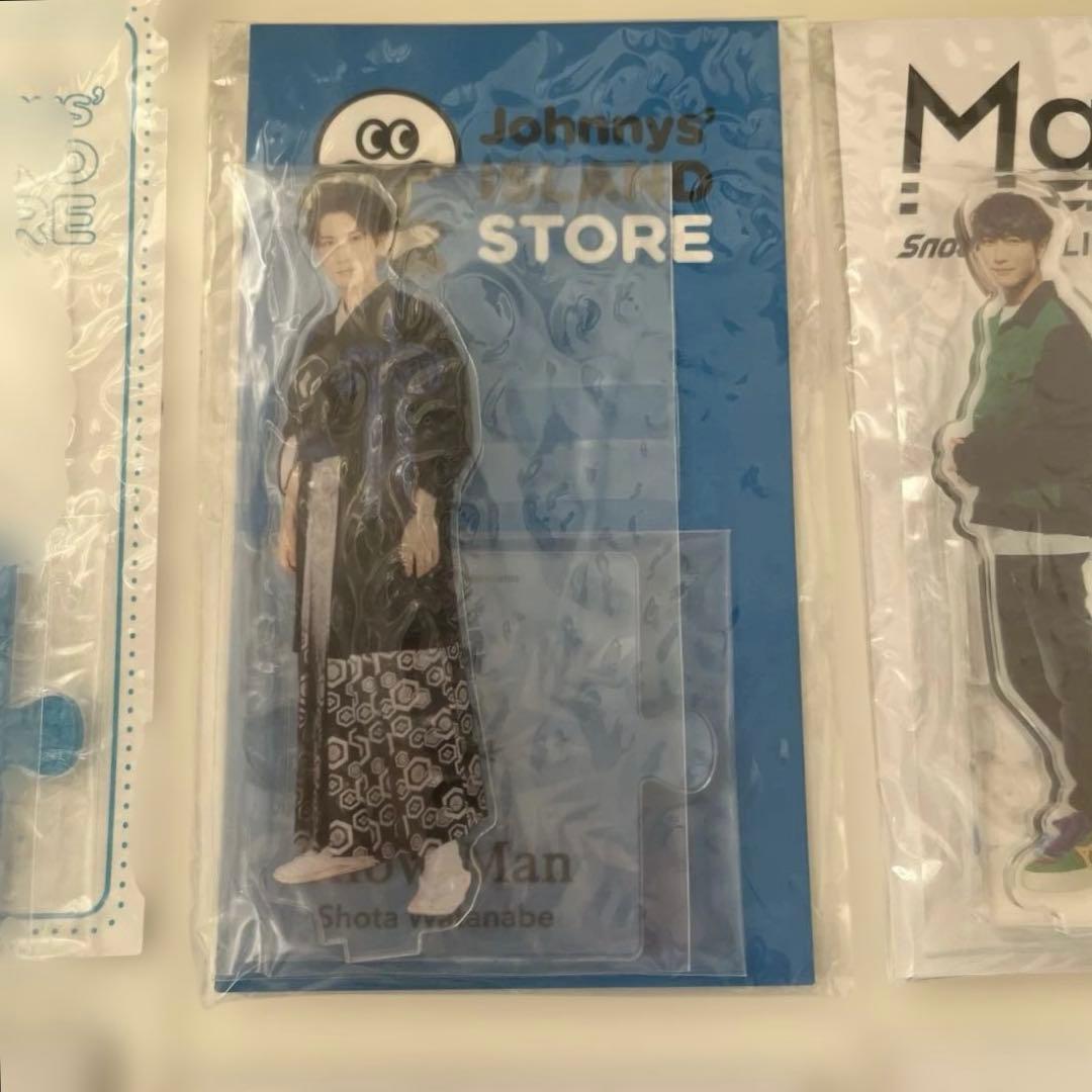 【新品未使用未開封】Man 渡辺翔太 アクスタ 缶バッジ ステッカー