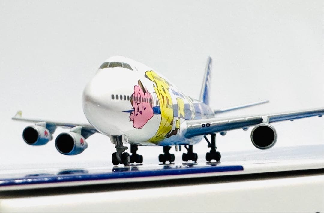 全日空商事 1/500 B747-400 ポケモンジェット NH50029