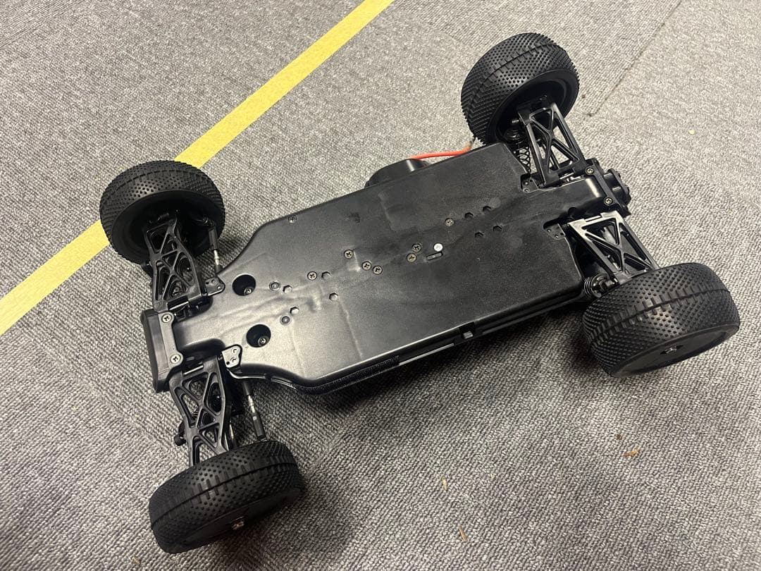 タミヤ　DB-01ドゥルガ　アスファルトでの試走のみ