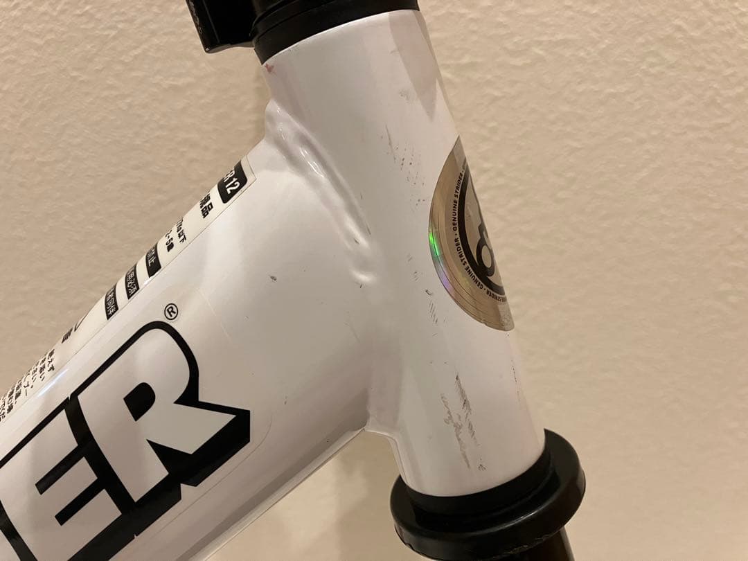 STRIDER ストライダーバランスバイク ホワイト　限定色