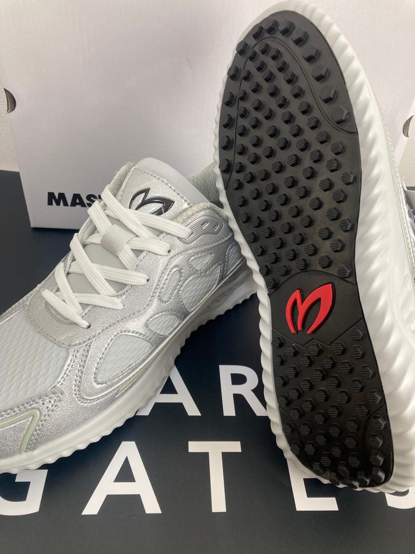 新品 パーリーゲイツ マスターバニー メッシュライクシューズ 27.0cm 銀