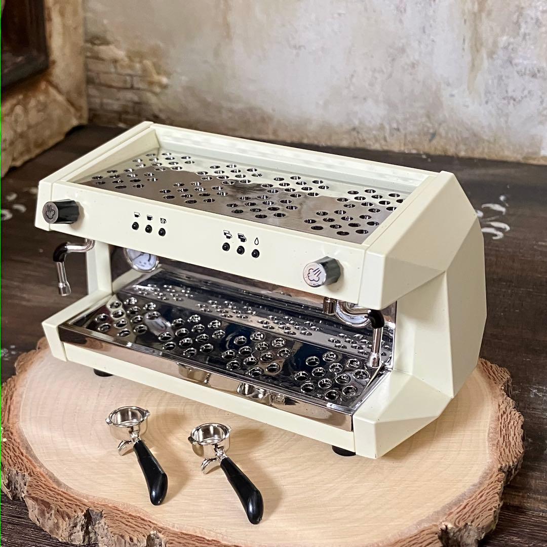 ミニチュア　キッチン雑貨　コーヒーメーカー　金属製　ドールハウス