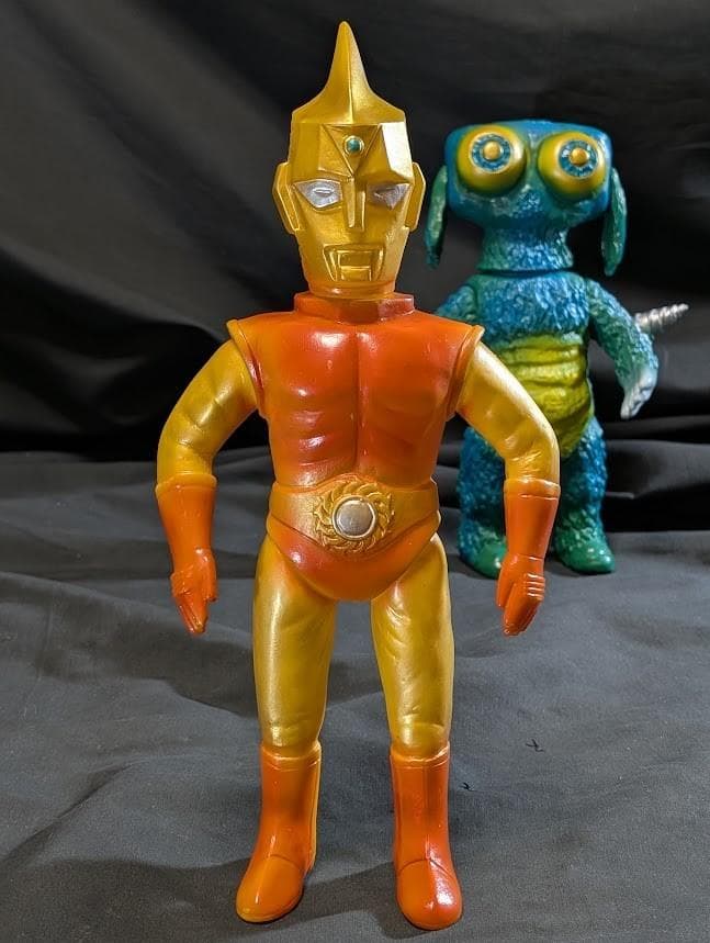 ギラギンド「スペクトルマン」登場怪獣（ベアモデル）ソフビフィギュア