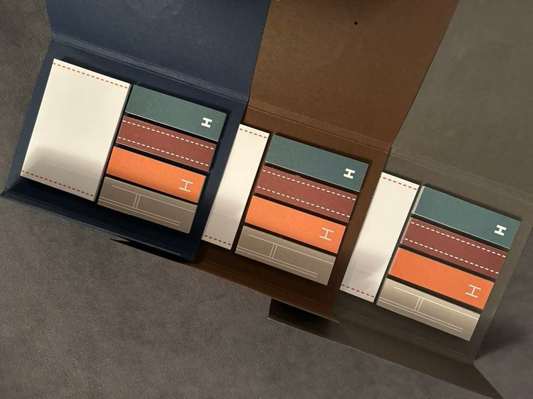 入手困難HERMESエルメス 新品未使用メモ帳＋付箋紙 文房具 ステーショナリー