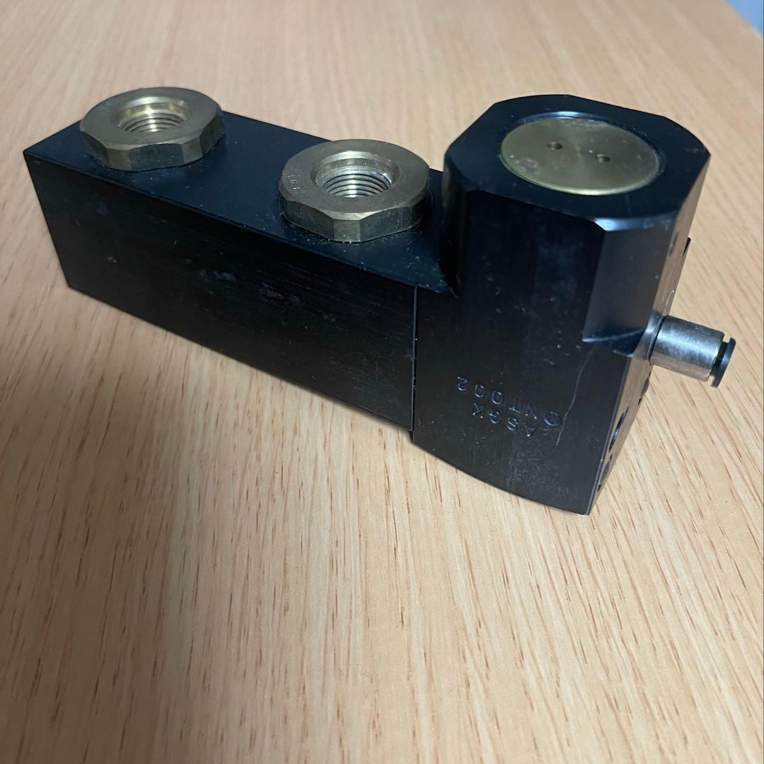 アサヒファイアーアームズ製 ダブル グリーンガス レギュレーター