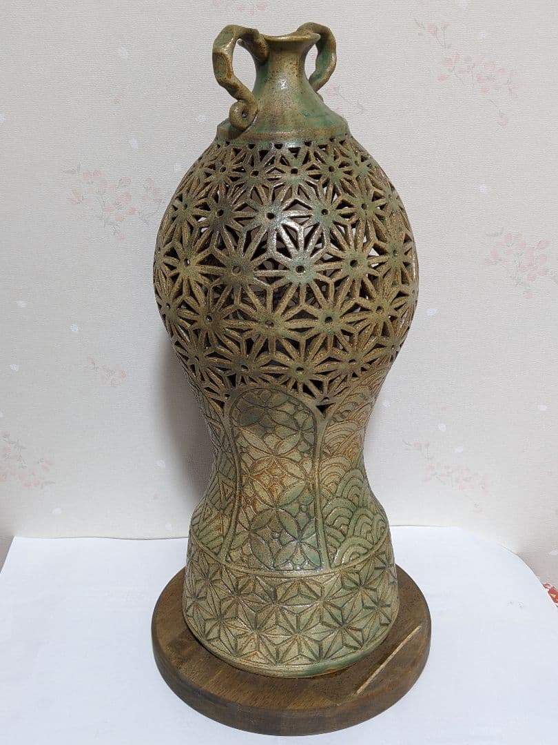 ♦朝鮮 李朝陶磁 透かし彫り 麻の葉 幾何学文様 梅瓶 大正〜明治時代 古美術品