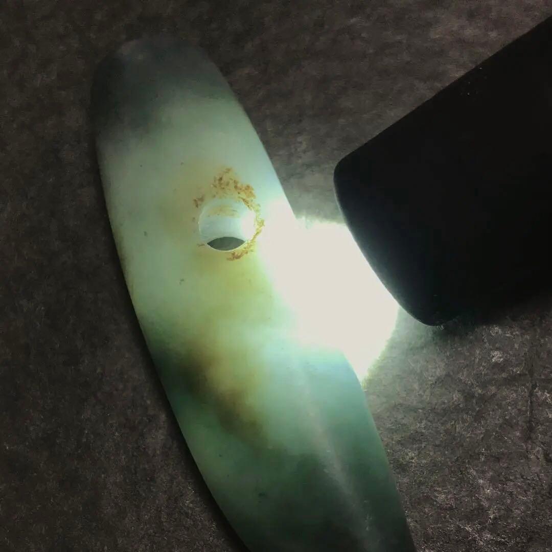 shop販売中　糸魚川翡翠大珠　ろうかん青グレー　24.8g 出土品