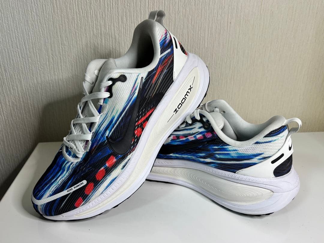 NIKE ボメロ18 25.5cm