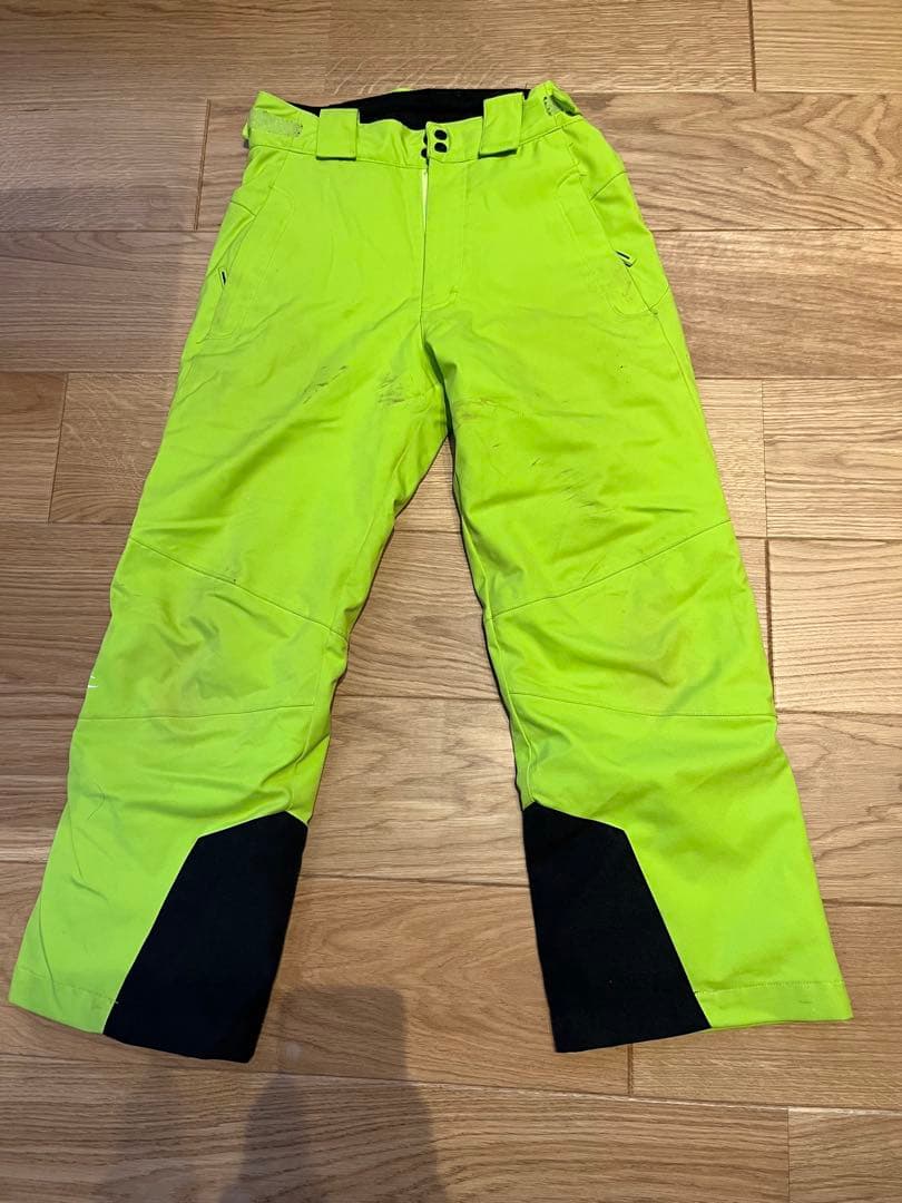 KJUSチュース　スキーウェア140男の子