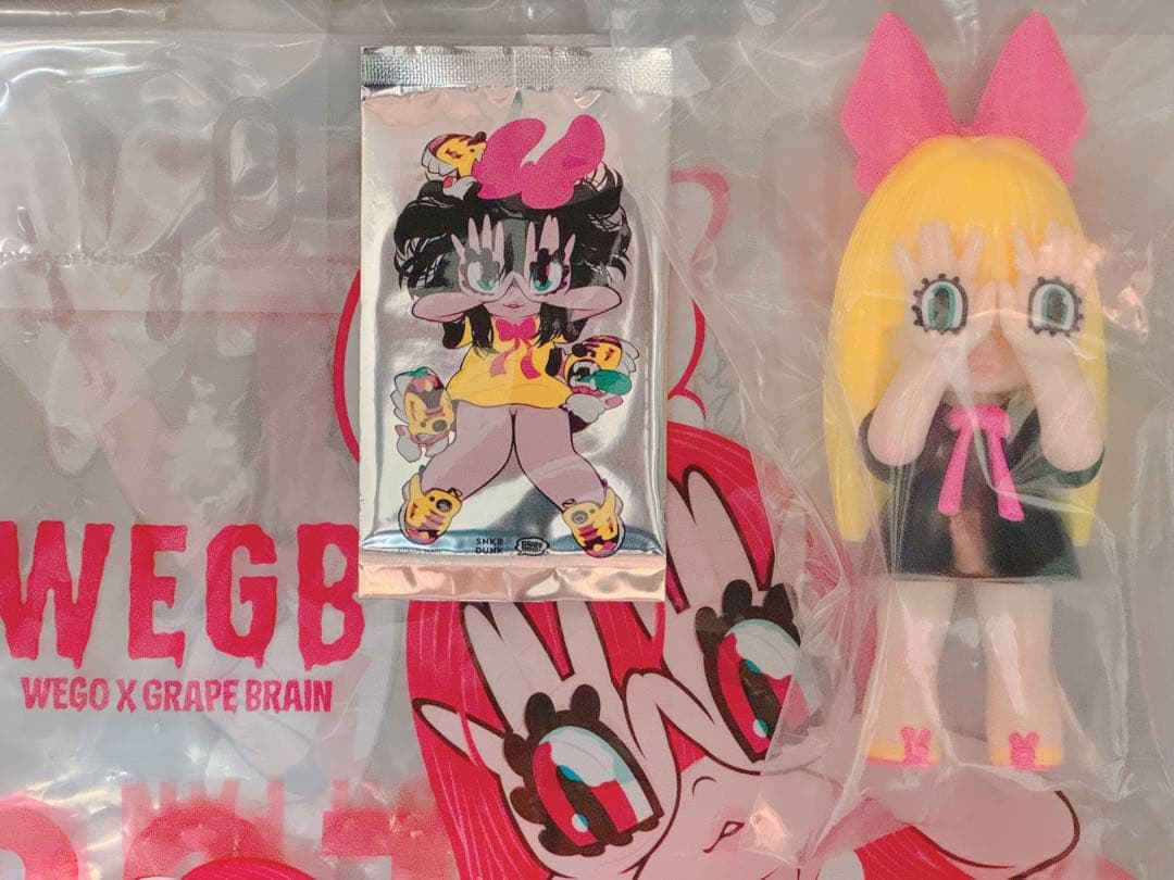 新品 Reebok GRAPE BRAIN ソフビ にぎるちゃん 222