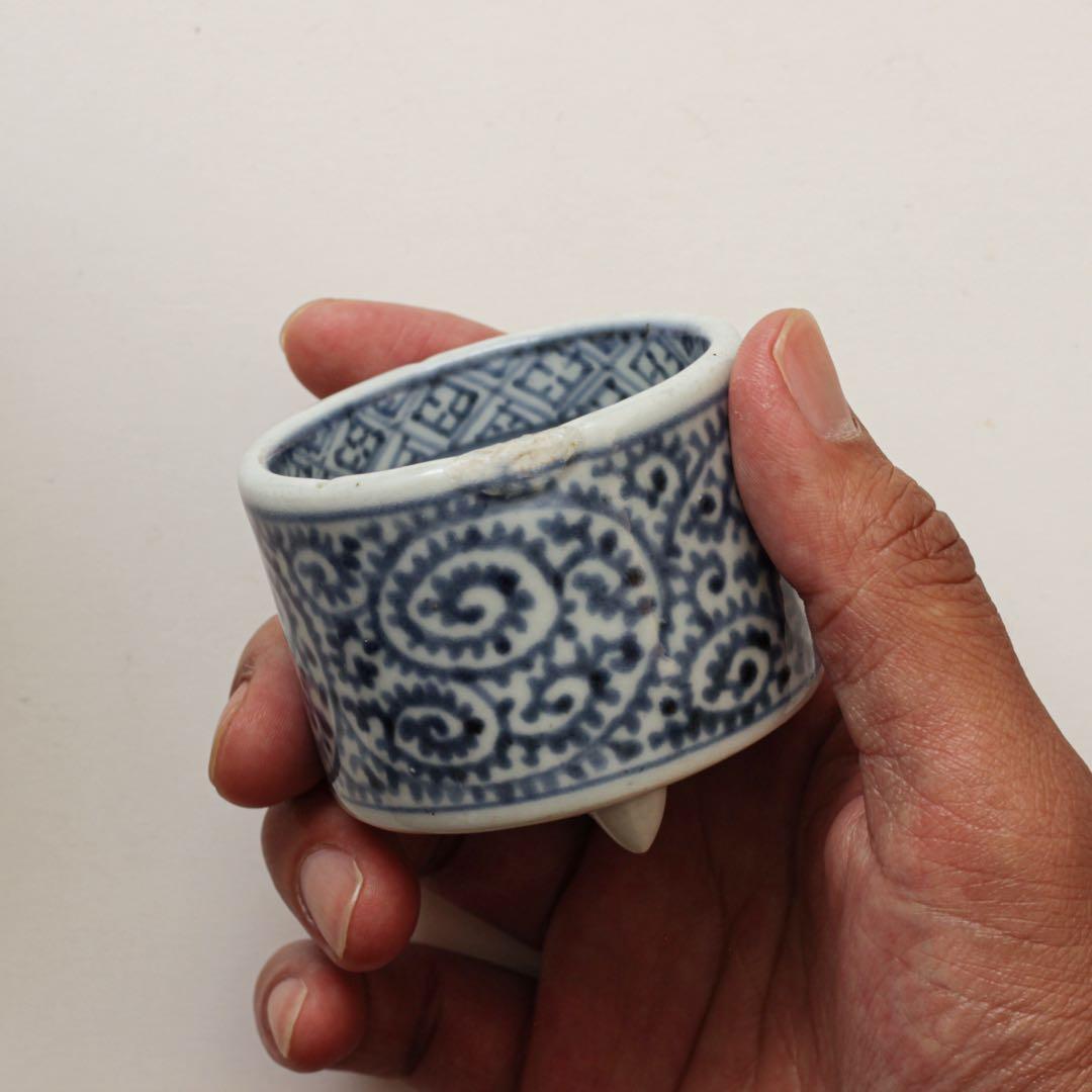 古伊万里　伊万里　江戸　中期　蛸唐草文　三足　香炉　染付