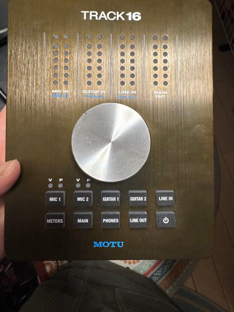 MOTU Track16 オーディオインターフェイス