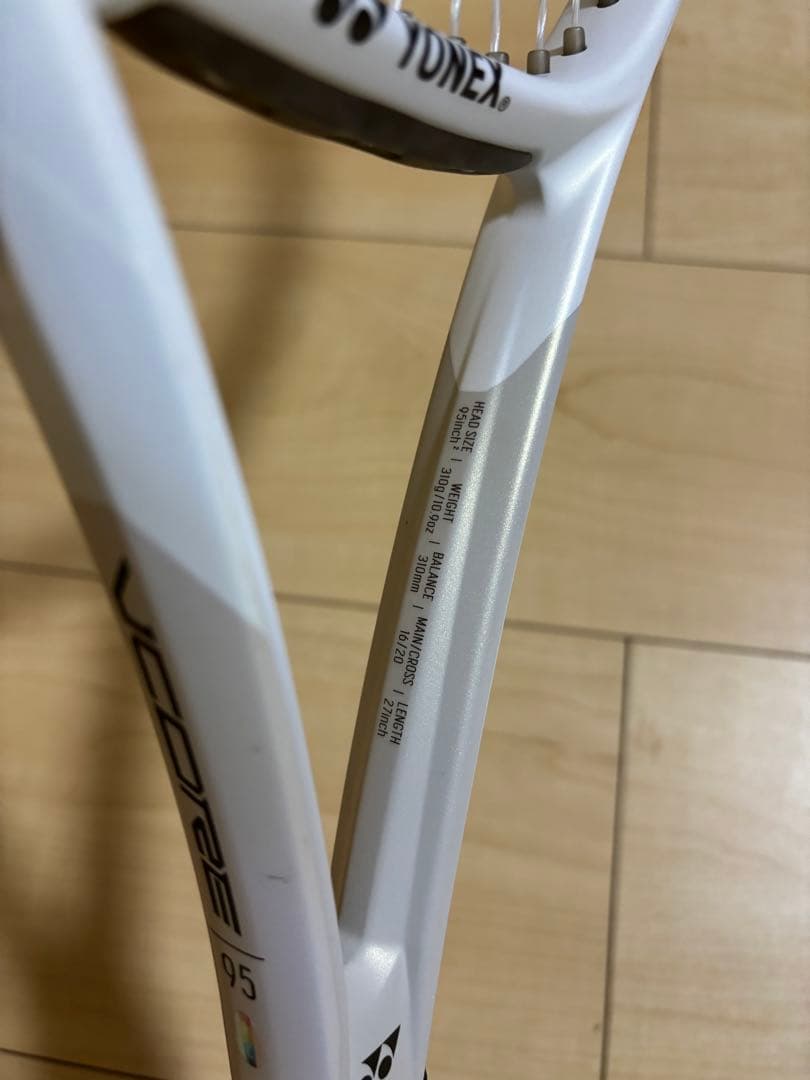 【美品】限定カラー！YONEX VCORE 95 グリップサイズ2