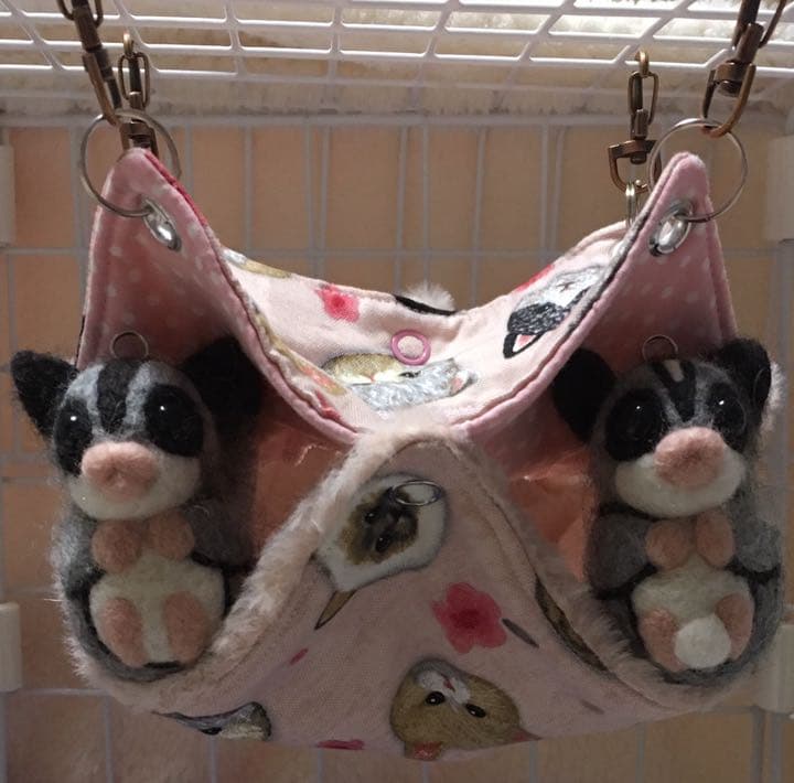 モモンガハウス（猫柄・ピンク）ラビットボア    ポーチ  2100円