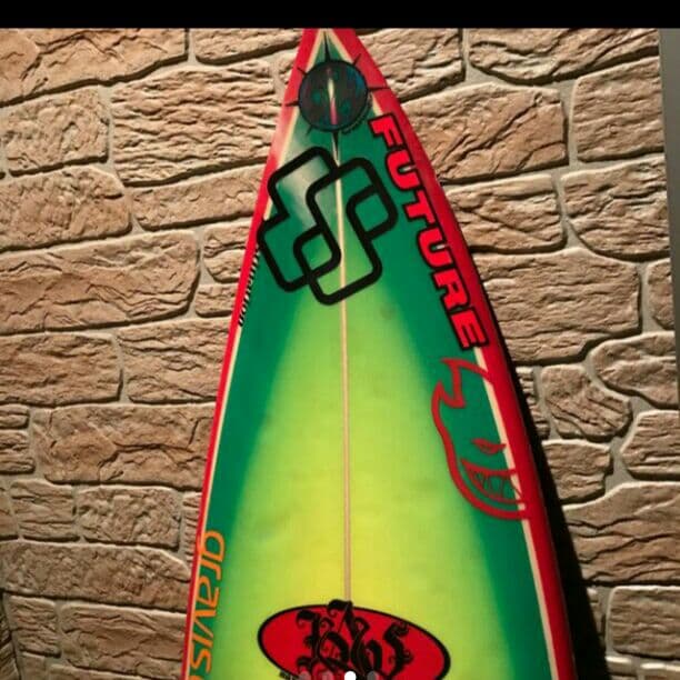 おすすめサーフボード☆BREAK  AWAY  フィン付き！！