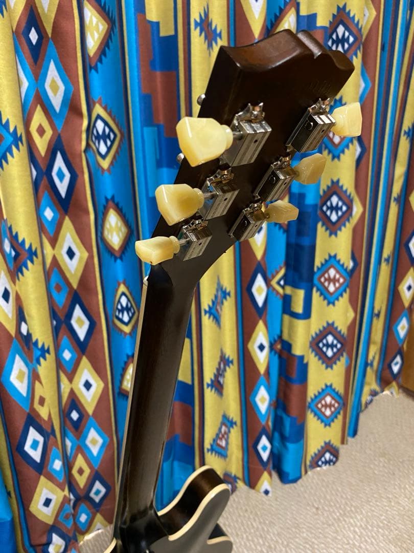 ギブソンES335 satin(satin vintage burst)