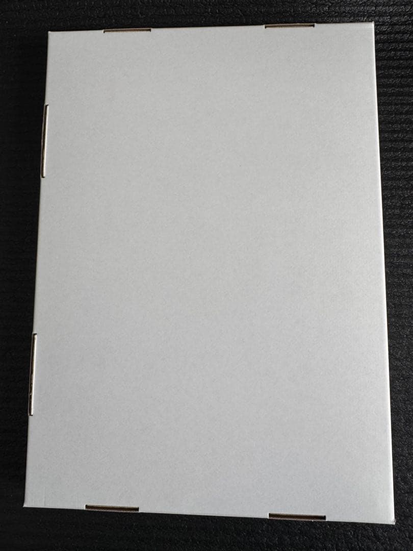 アトリエカレンダー2026 半立体アクリルプレート　ユミア