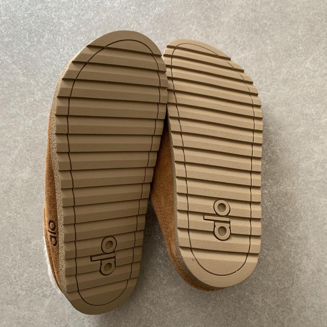 alo YOGA Recovery Slipper スリッパ