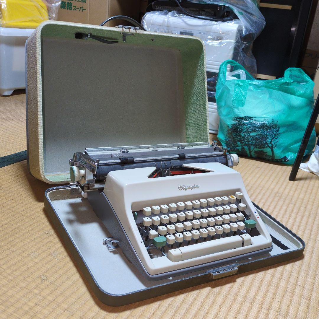★超絶レア美品★SM9オリンピア★ビンテージコレクターズアイテム★タイプライター