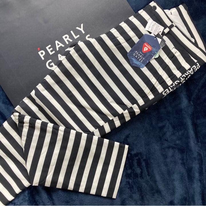 新品 パーリーゲイツ ナイロンタスランストレッチグ中綿パンツ(7)サイズ3L/紺