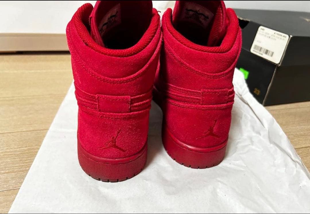 NIKE RETRO HIGHナイキ エアジョーダン1 レトロ ハイ　レッド
