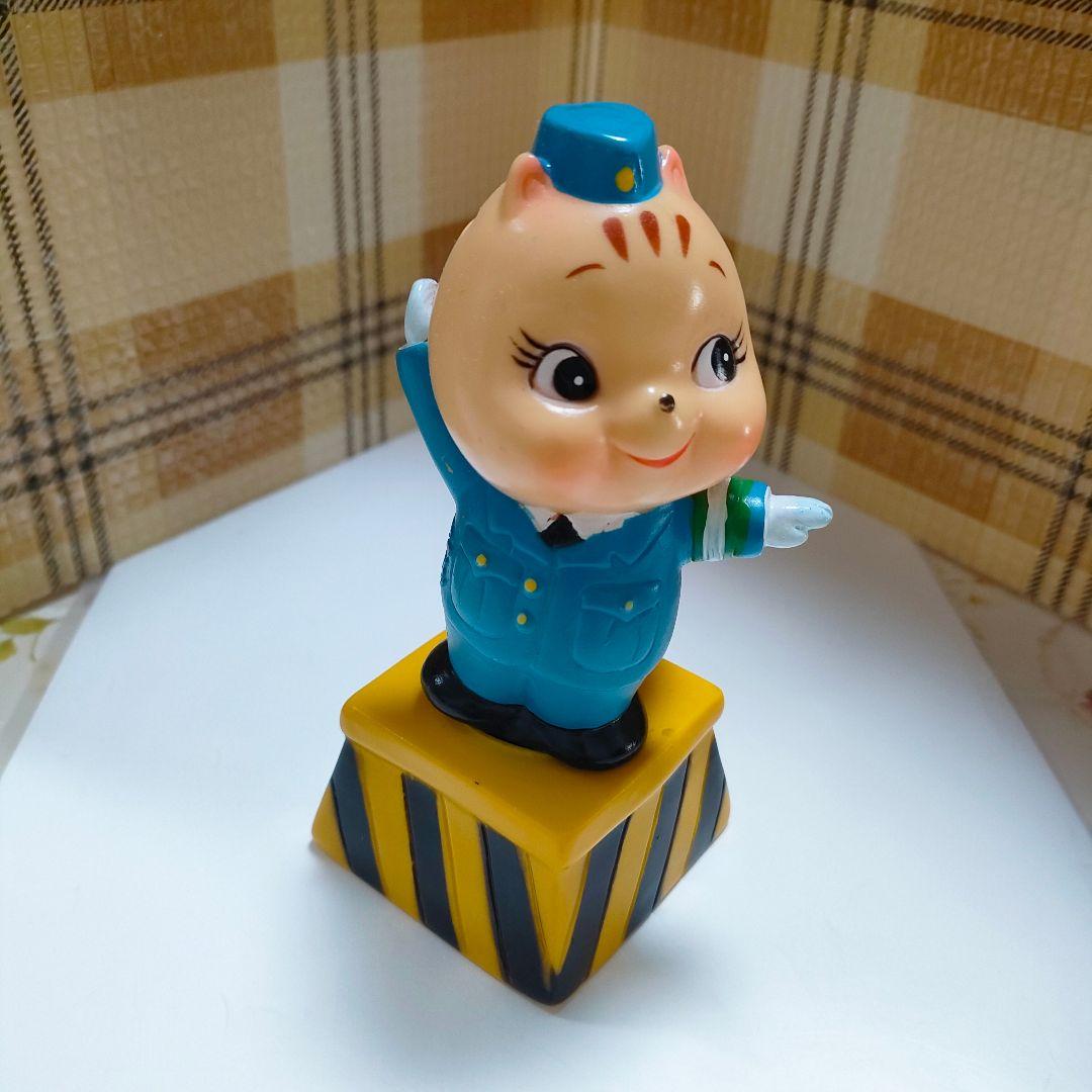 5773#0203　埼玉銀行のリコちゃん貯金箱と絵皿ドイツとポルトガル　0203