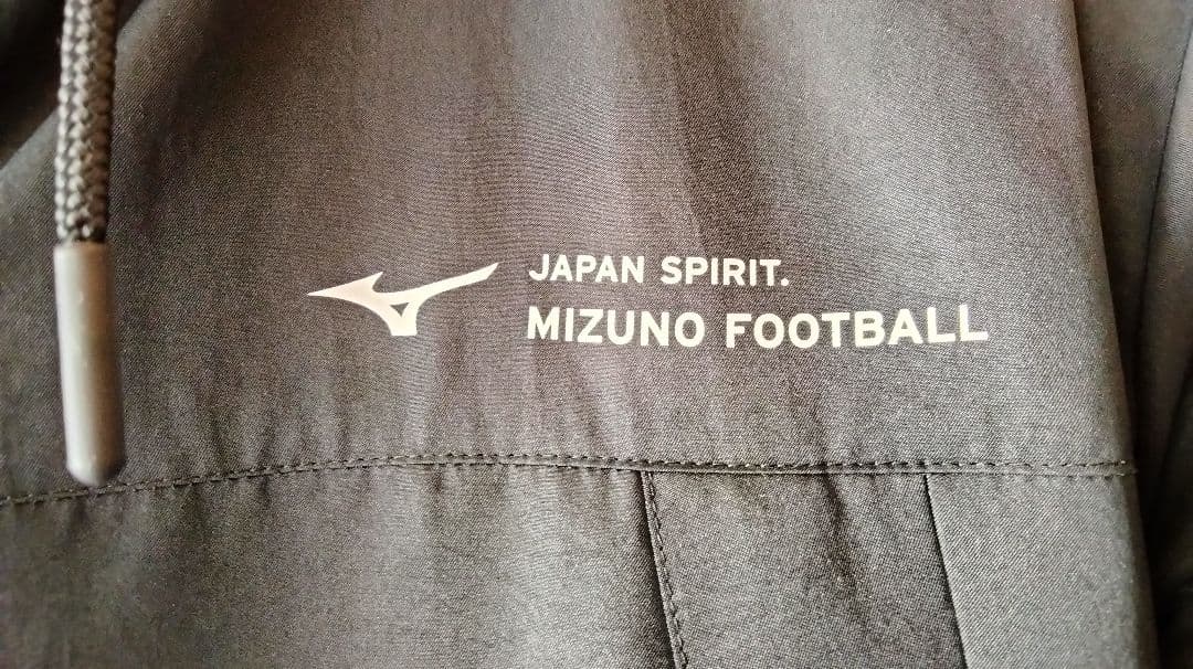 ミズノFOOTBALLフード付きジャケット/MIZUNOサッカー