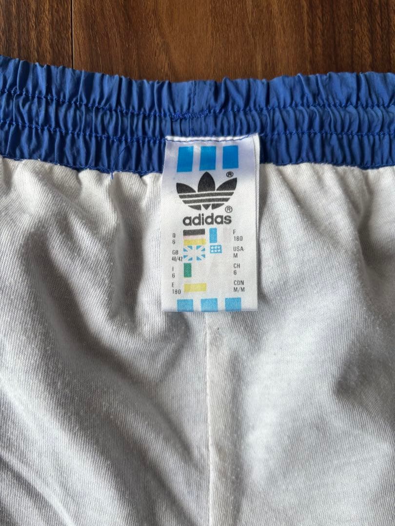 アディダス　シャカシャカパンツ