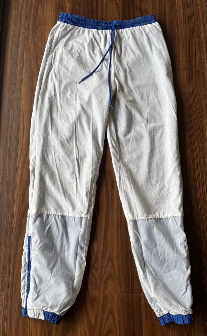 アディダス　シャカシャカパンツ