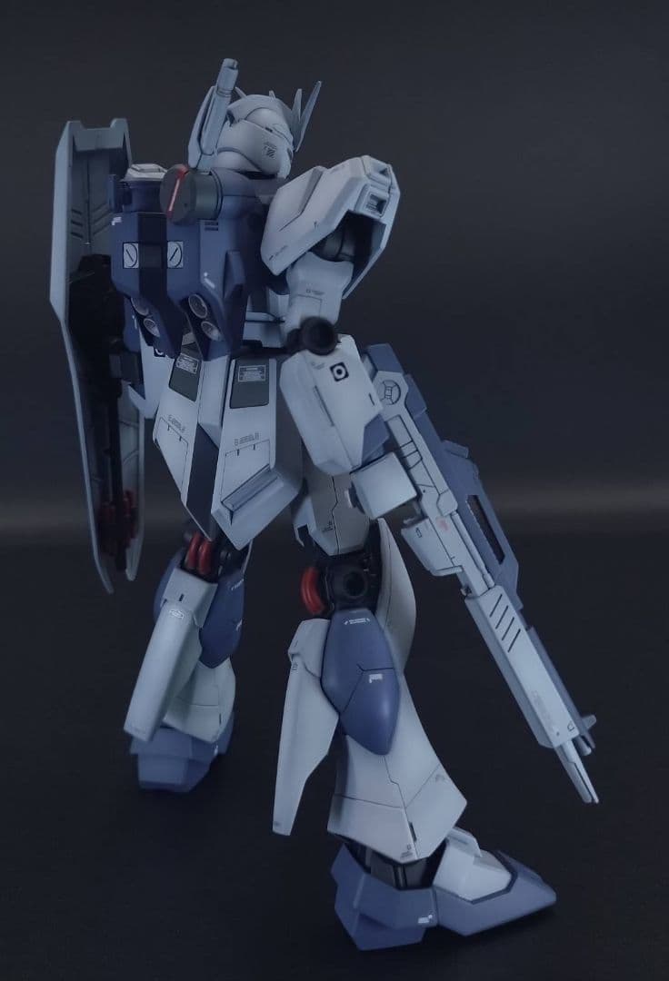 ガンプラ　完成品　EG　1/144 νガンダム