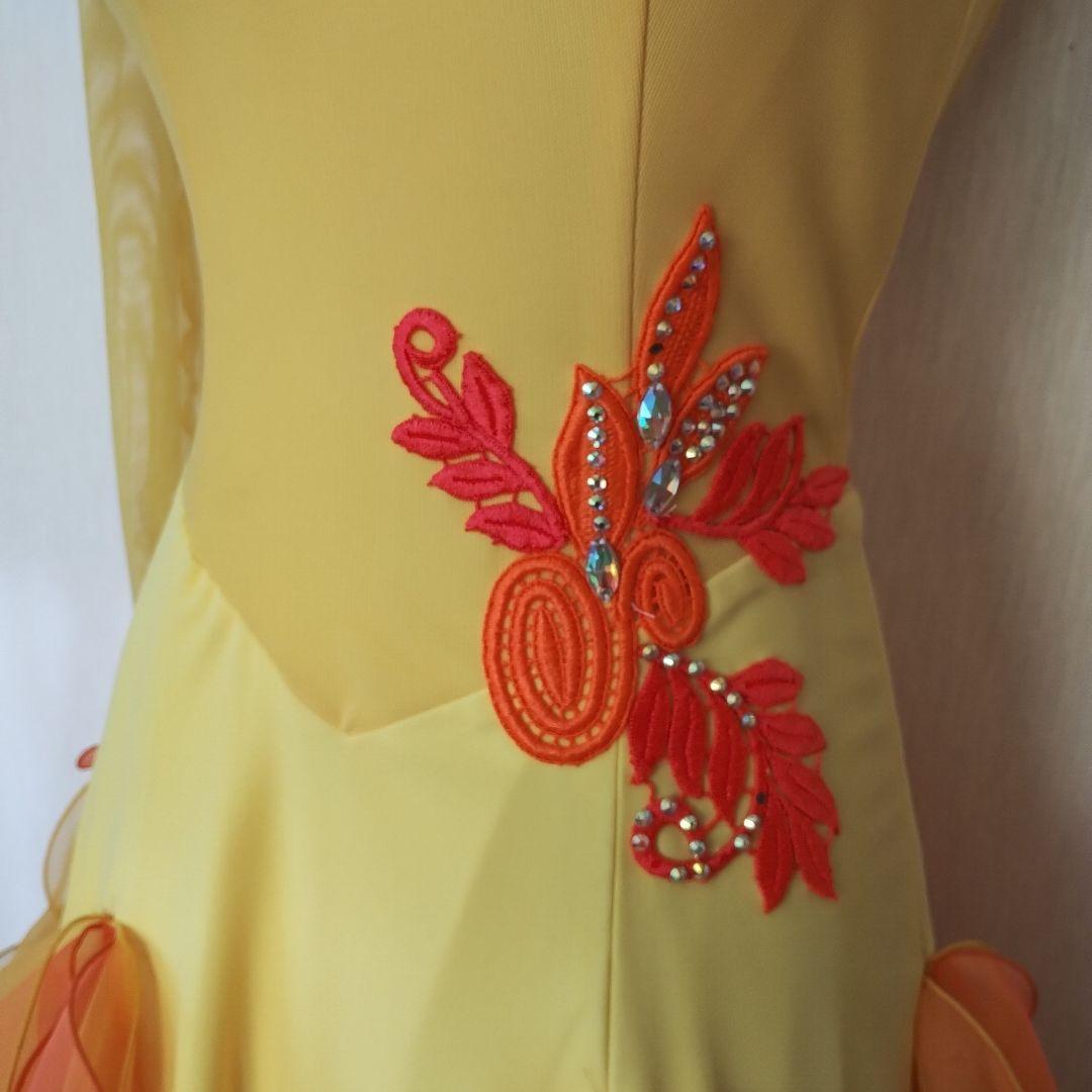 社交ダンス　ドレス　未使用 白樺ドレス　Ｓサイズ　スタンダード　フロート4本付き