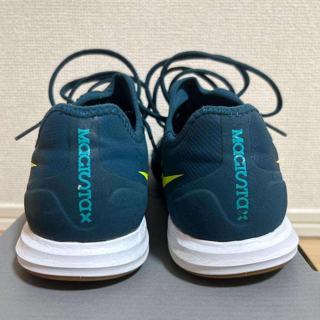 NIKE　マジスタX