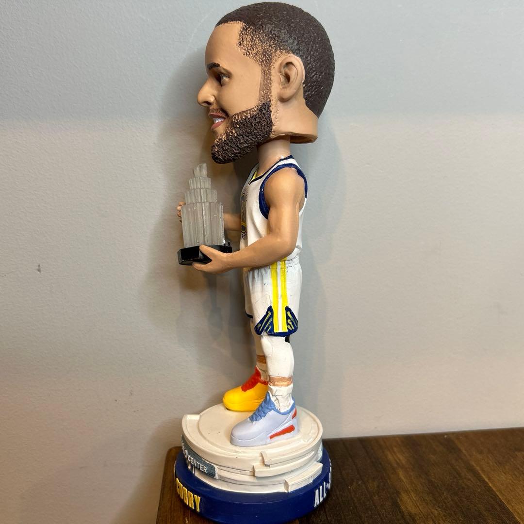 ステフィンカリーオールスターMVP LIMITED EDITION ボブルヘッド