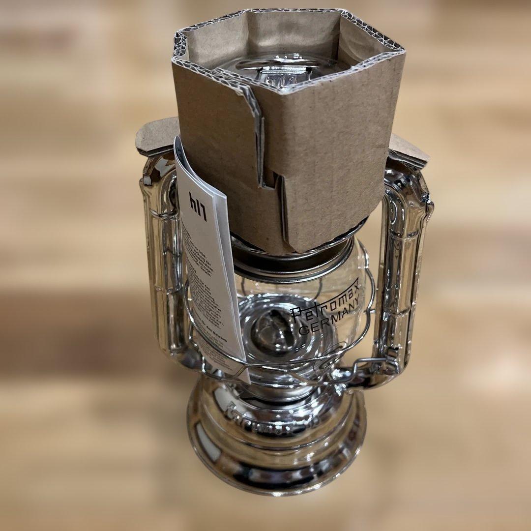 STUSSY Livin' × PETROMAX hl1 ストームランタン