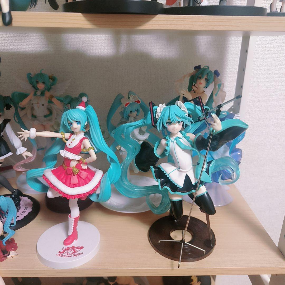 マ*ン様 初音ミク　フィギュア　17個セット