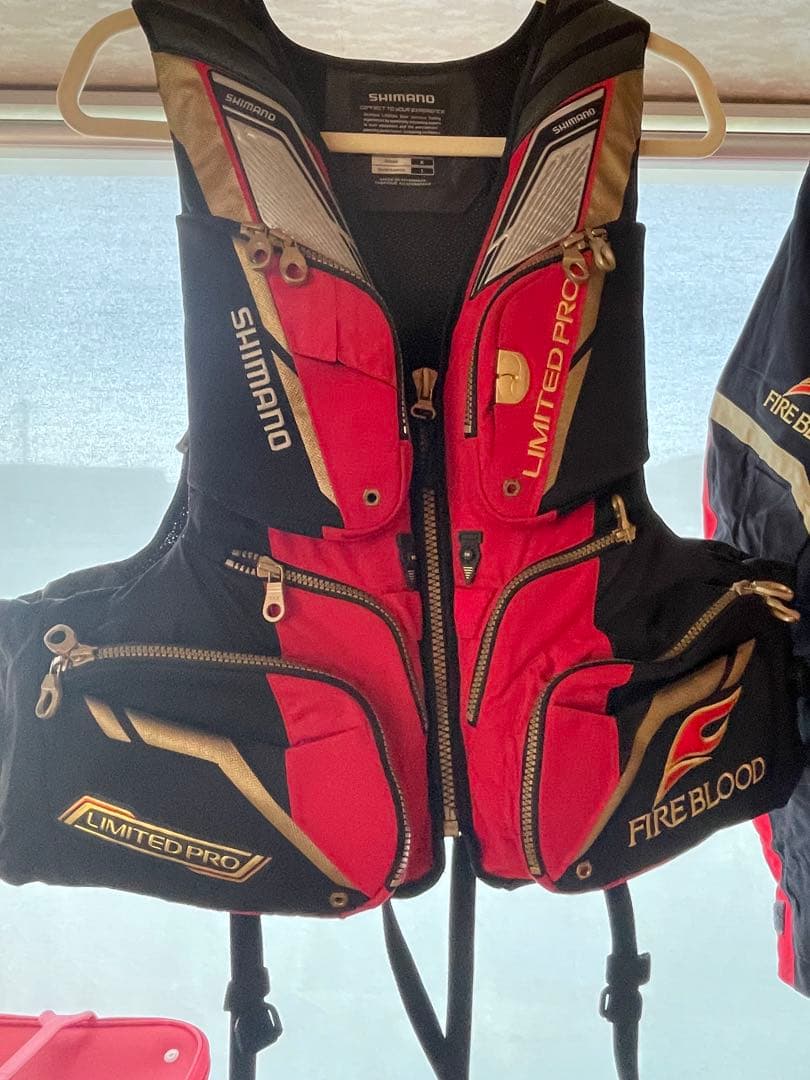 HIRO Y. シマノ　リミテッドプロ　フローティングベスト