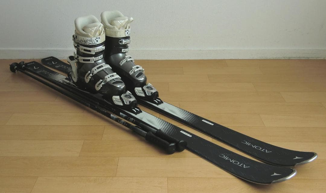 ■■送料無料■ATOMIC■女性用スキーセット■板155靴25.5■メンテ付■■