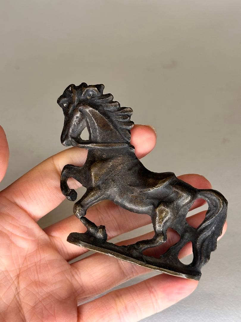 銅製 馬置物 駿馬像 古銅風 オブジェ 時代物 飾り物