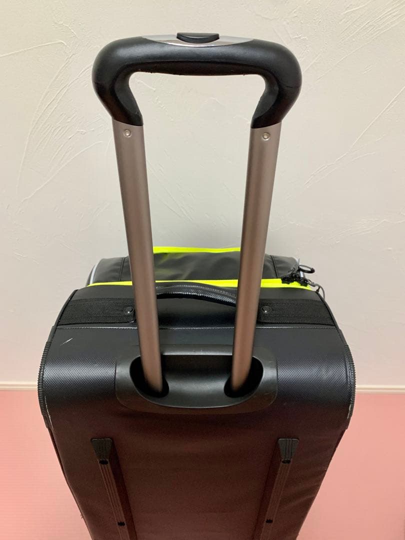 arena 大容量76㍑ キャスターバッグ