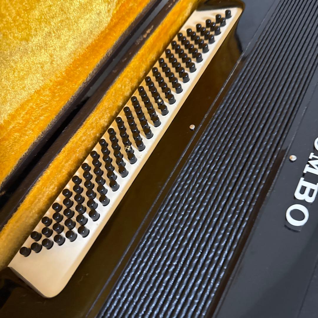 レア! TOMBO No.75 アコーディオン 鍵盤楽器 ハードケース付属