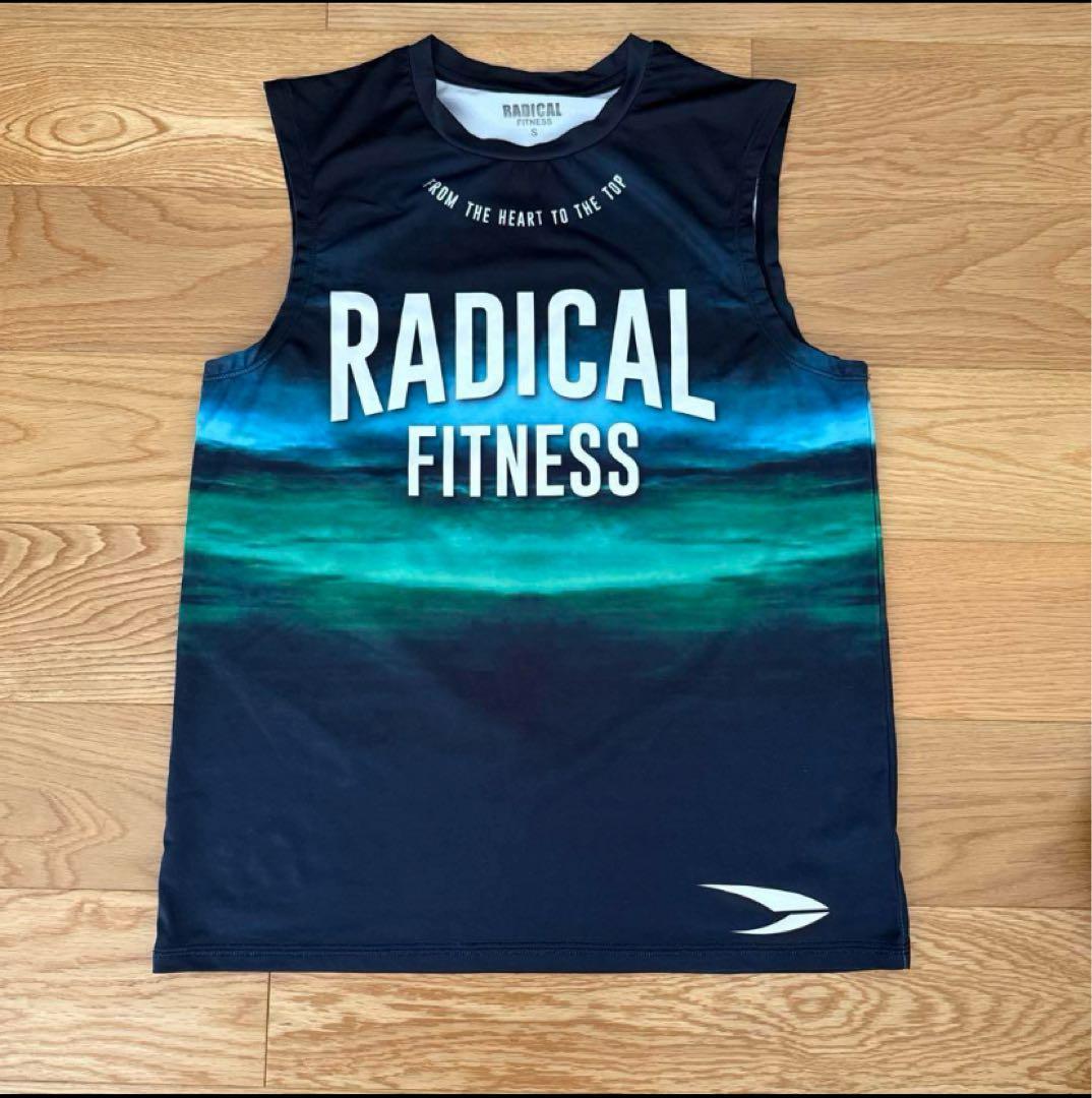 RADICAL FITNESS タンクトップ　ショートパンツセット