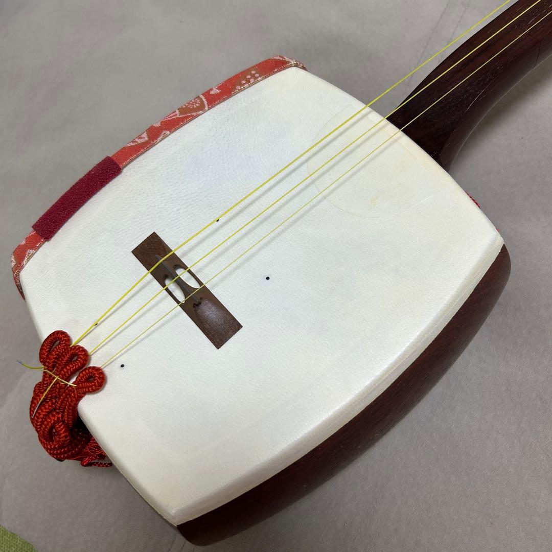 長唄三味線　細棹　本皮　皮破れなし　木製スタンド 長袋、胴袋付き